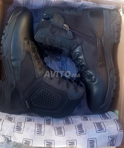 Chaussures militaires originales de marque Magnum - 2