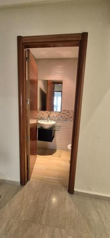 Appartement à louer 110 m sur triangle d'or - image 5