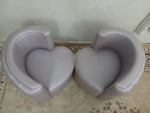 Ensemble de chaises design coeur 🪑