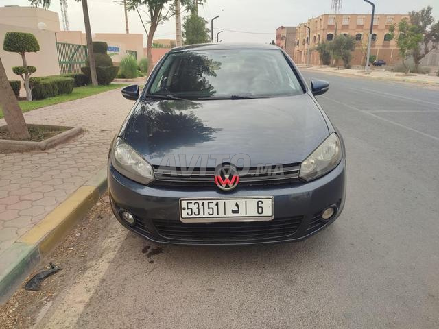 Voiture en excellente état se trouve à Agadir
