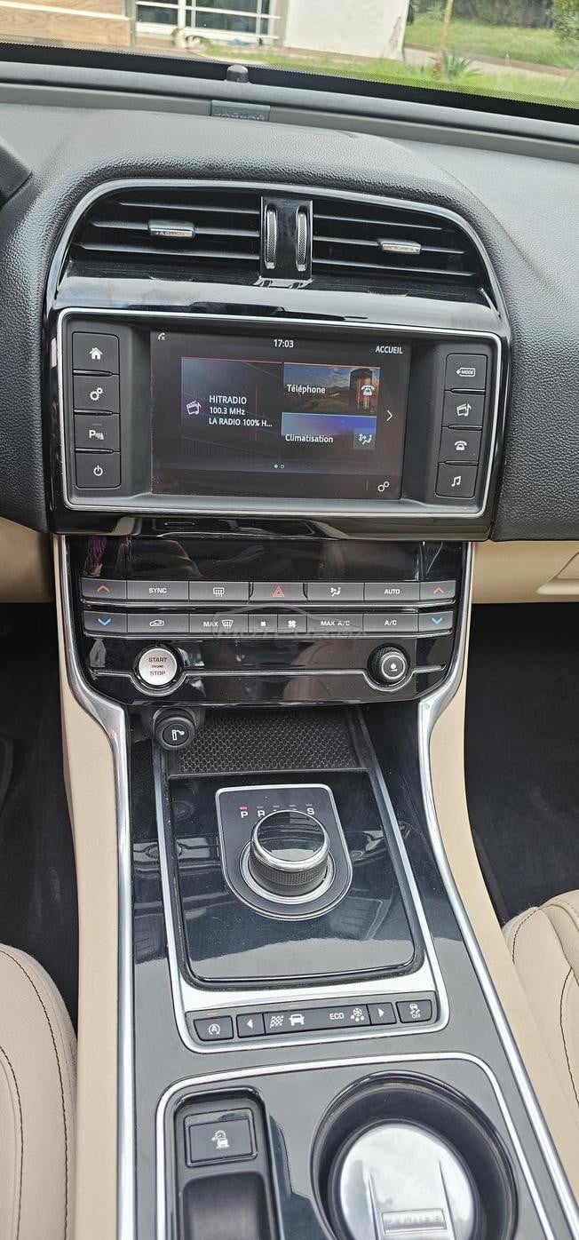 Jaguar XE 89000 km 2.0d diesel 180 cv