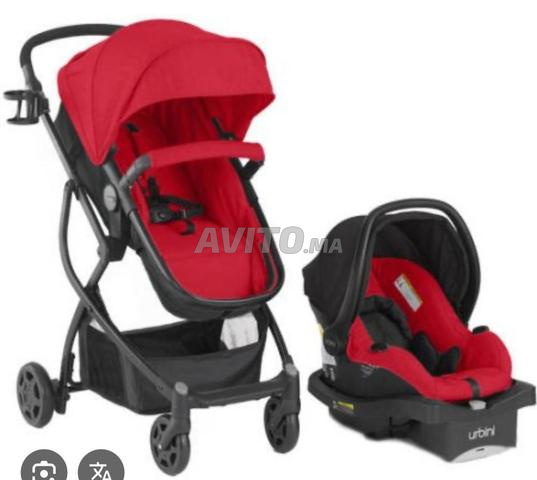 Poussette et baignoire de douche