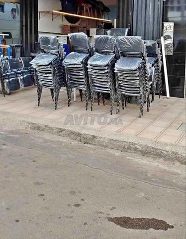 أثاث مدرسي وقاعة محاضرات كرسي