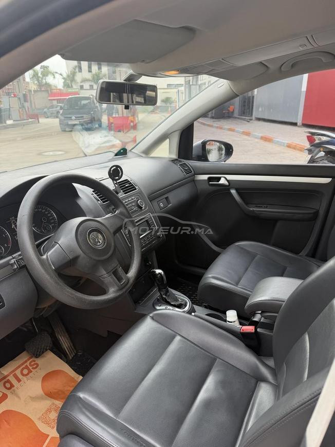 Volkswagen Touran 1.6 – 2012, 7 Place – tb état