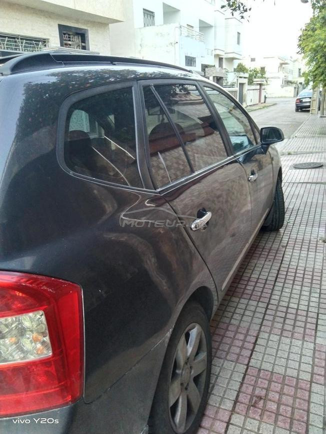 une voiture a vendre kia carens