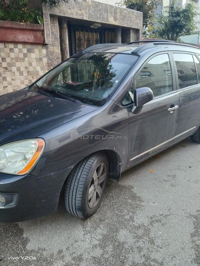 une voiture a vendre kia carens