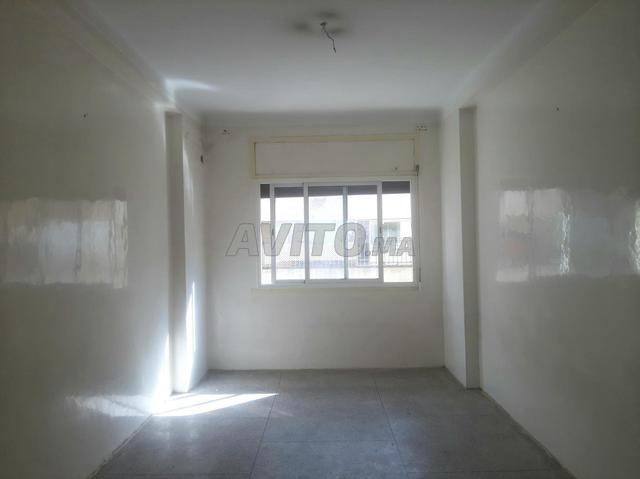 شقة مشمسة 90 متر مربع في بوزجور