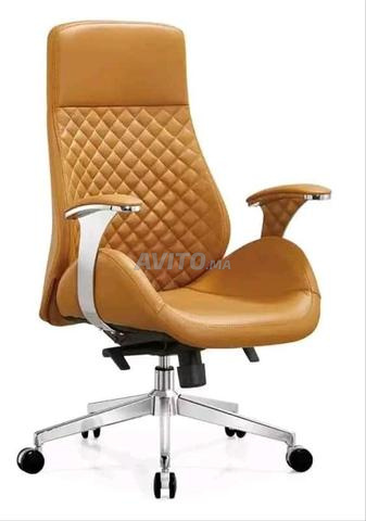 Chaise de bureau importée de luxe avec un design raffiné et un confort élevé