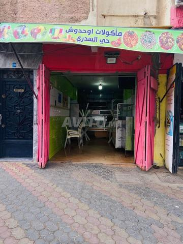 Excellent local commercial à louer avec façade sur rue