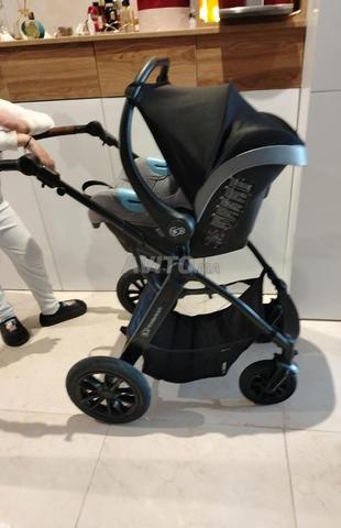 Poussette avec maxicuzzi