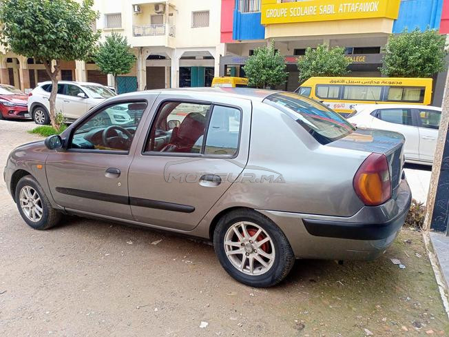 clio clasique n9iya mazot