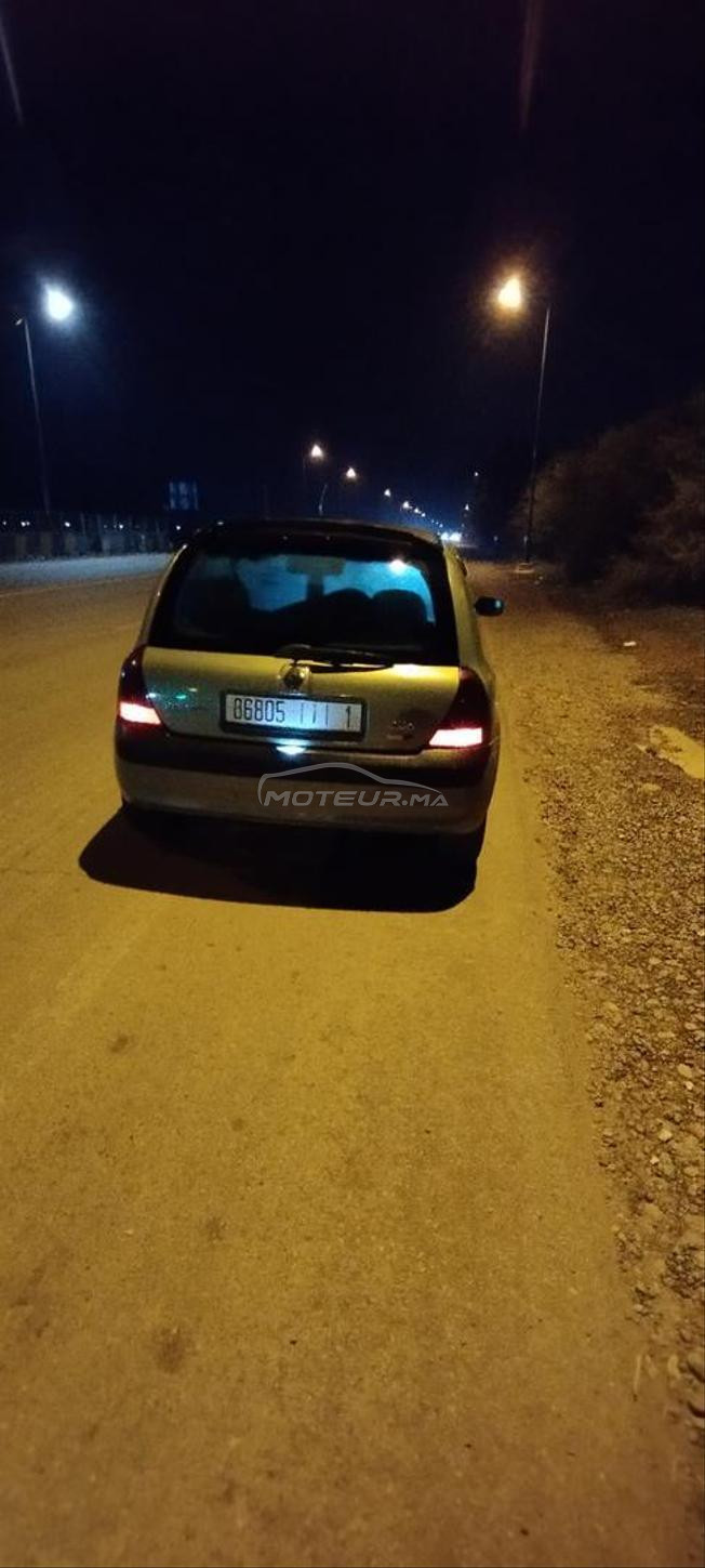بغيت روبريز بميغان كلاكسيك موديل 2000 لفوق وشكرا 