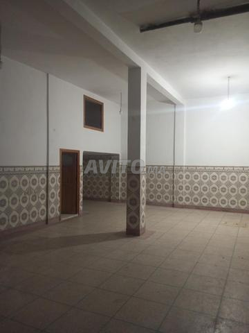 2 محلات تجارية للكراء في صاد و 2 شقق للمراء مكتب