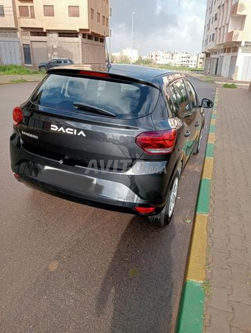 Voiture Dacia Sandero à vendre à Mohammedia, neuve.