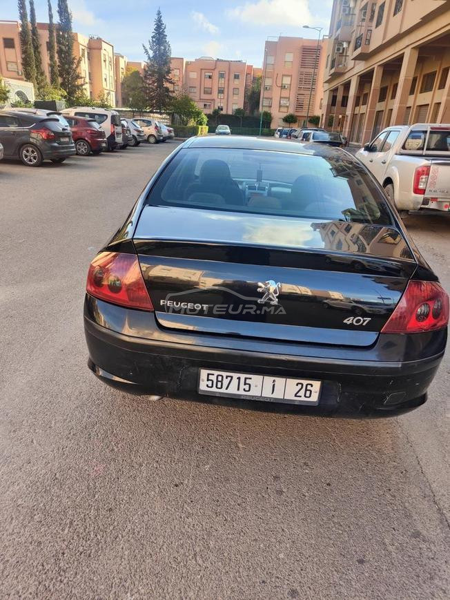 سيارة بيجو 407