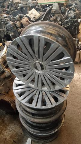 جوانط السيارة فورد فييستا 15 بوصة