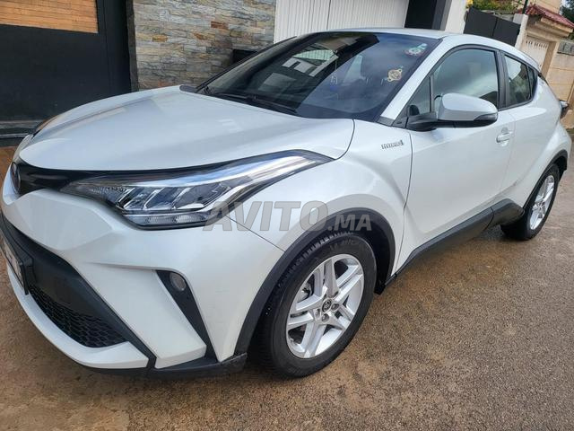 سيارة CHR هايبرد مستعملة أولى