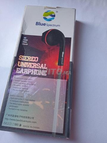 سماعات BlueSpectrum ذات جودة عالية بثمن مناسب