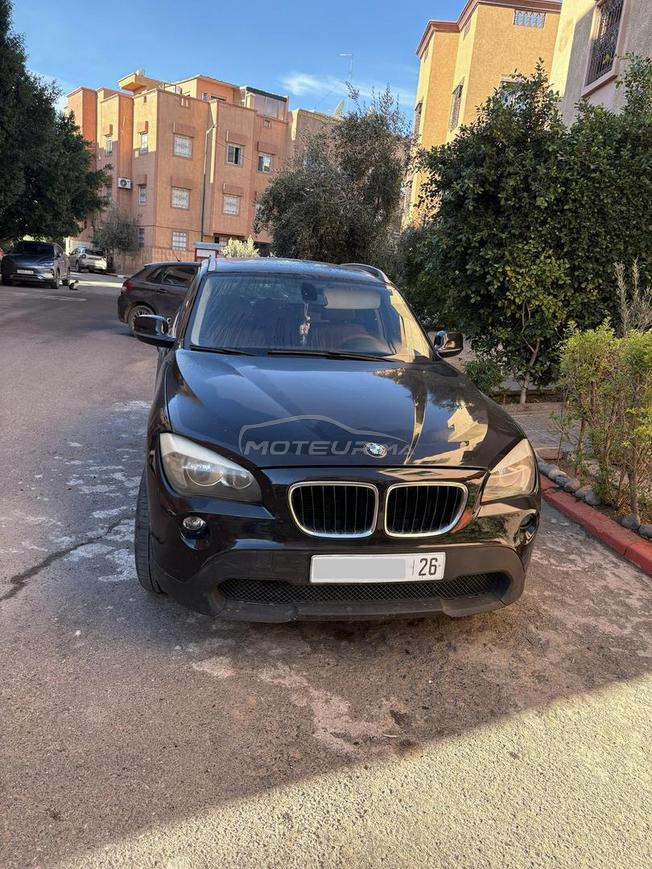 bmw x1 en tes bonne etat et faible consommation 