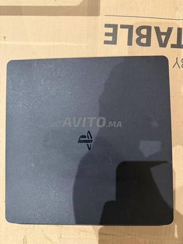 PlayStation 4 slim 1 to
