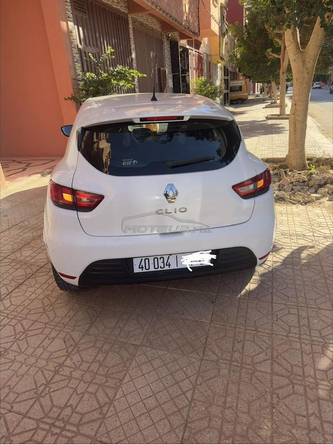 Renault Clio Essence Manuelle 2018 à Guelmim