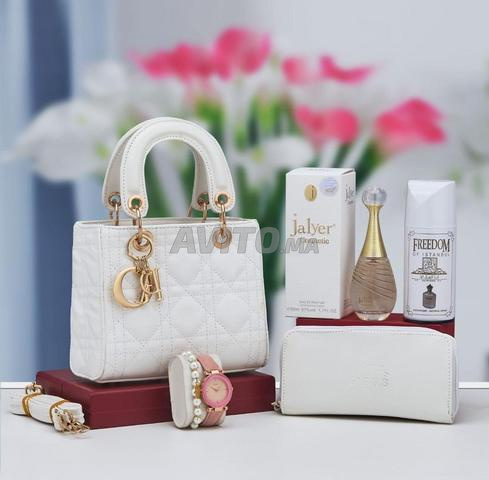 طقم من ماركة ديور 6 قطع