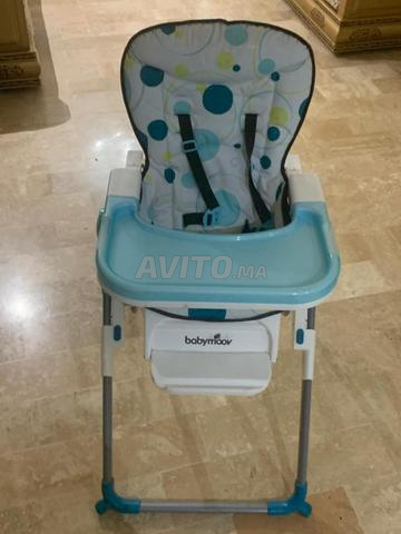 Chaise haute pour enfant