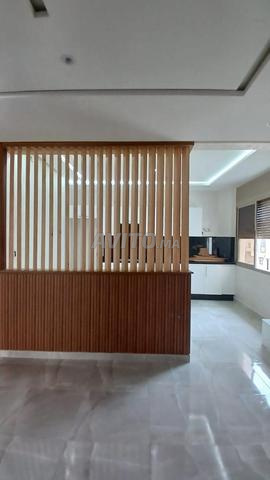 شقة R بالإضافة إلى اثنين // بالقرب من الكلية