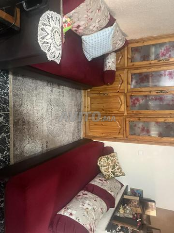 À vendre L de couleur rouge