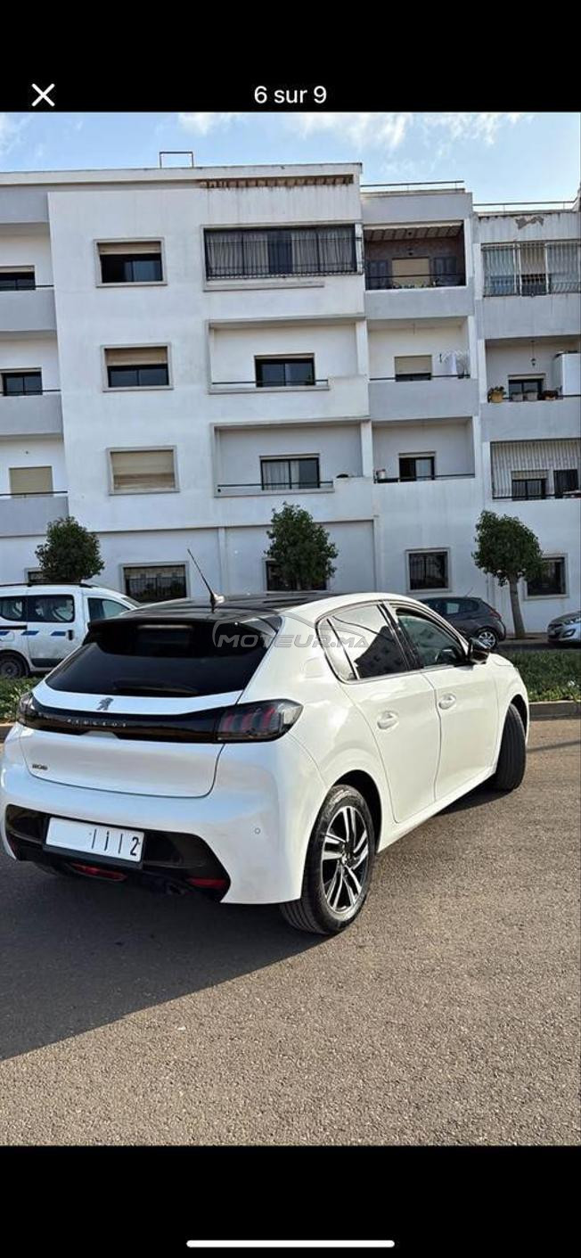 Peugeot 208 allure model 2021