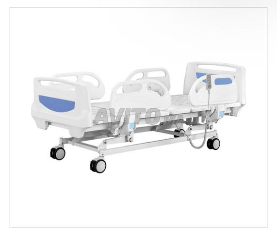 للبيع سرير كهربائي طبي بثلاثة أوضاع