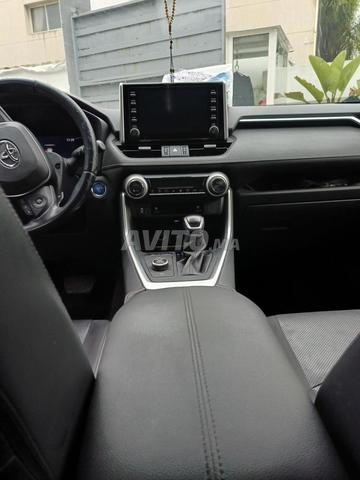 تويوتا RAV-4 هايبرد أوتوماتيك 2019 في مراكش