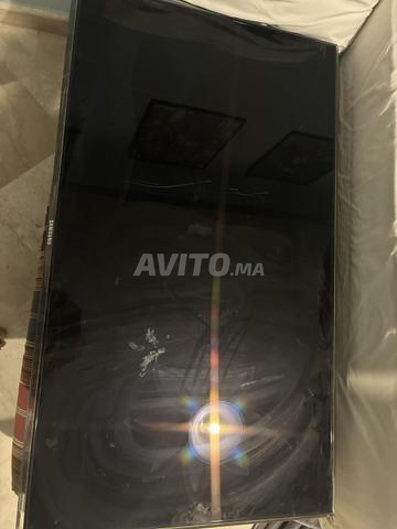 تلفاز سامسونج بحالة جيدة كبير