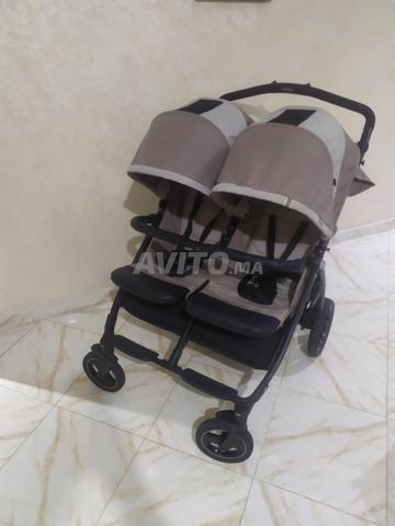 عربة أطفال مزدوجة للتوائم