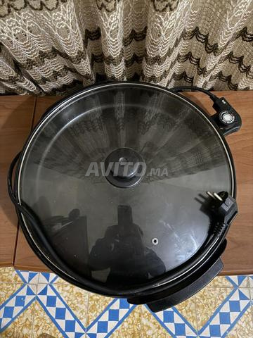2 friteuses à air 1 marmite électrique 1 gaz 1 poêle - 2