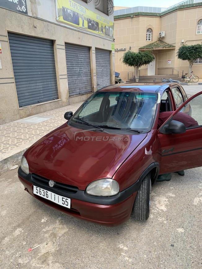 Opel Corsa Essence Manuelle 1996 à Nador