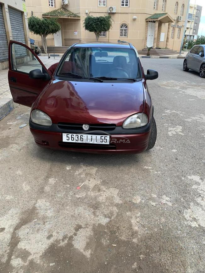 Opel Corsa Essence Manuelle 1996 à Nador