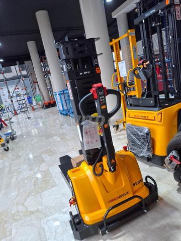 رافعة كهربائية ذاتية الرفع – SES12 - 2