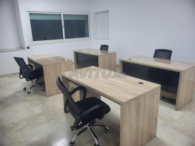 مكتب مع وحدة إرجاع وأدراج بسعر جذاب - 2