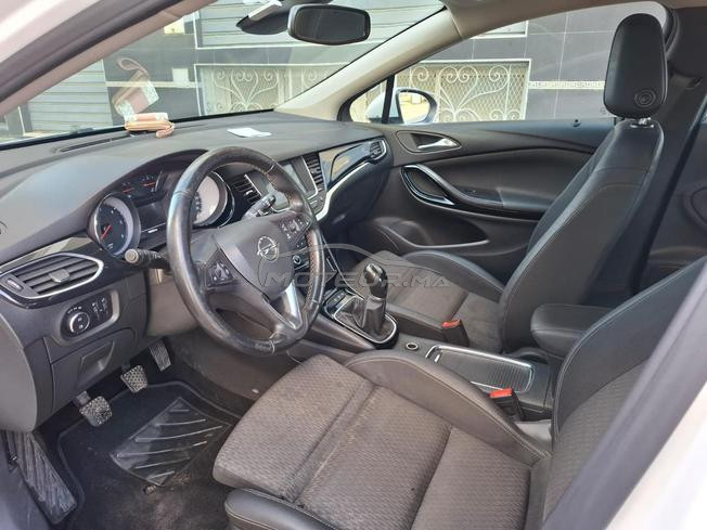 Opel Astra Diesel Manuelle 2018 à Casablanca