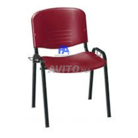 Mobilier scolaire collectif/chaise/tableau