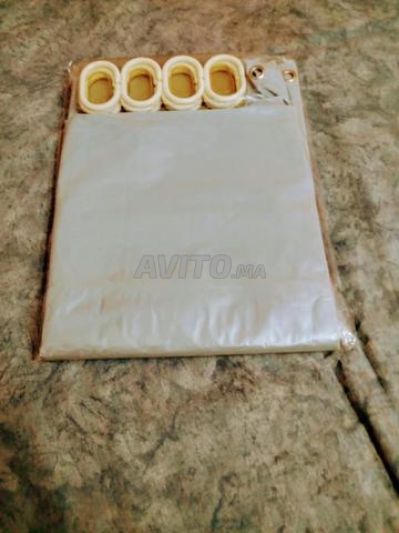 Rideau de douche bleu ciel