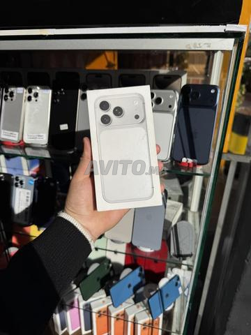 Iphone 17 pro silver jamais activé