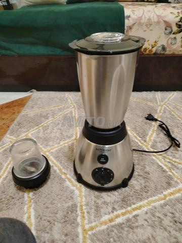 خلاط كهربائي من الفولاذ المقاوم للصدأ بحالة جيدة جدا