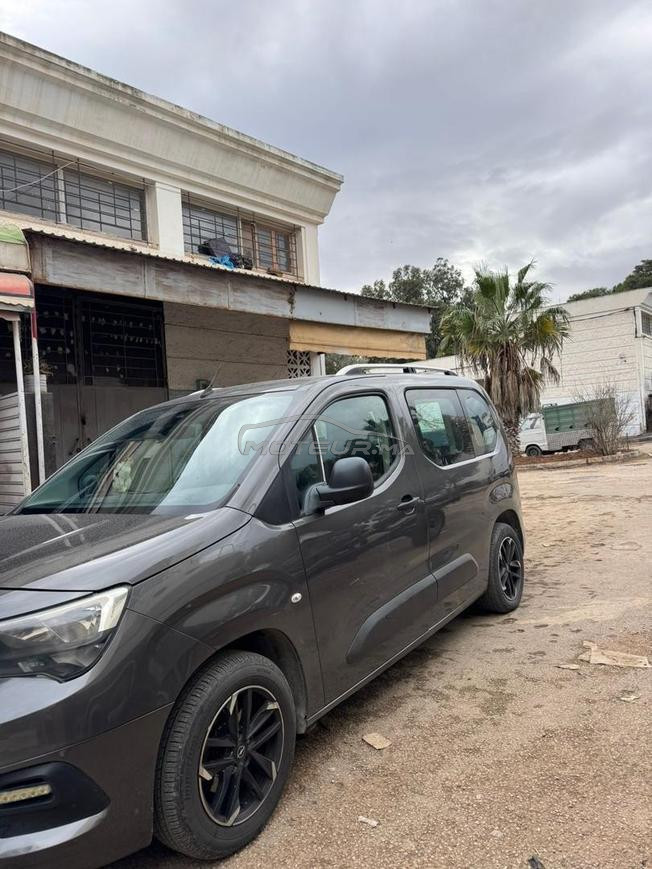 Opel Combo Manuelle 2019 à Al Hoceima