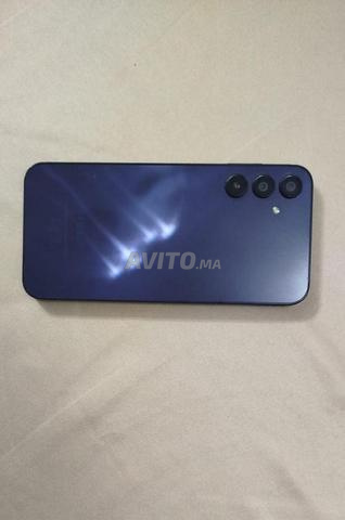 Samsung A15 très bon état 256 Gb et 8 Gb RAM