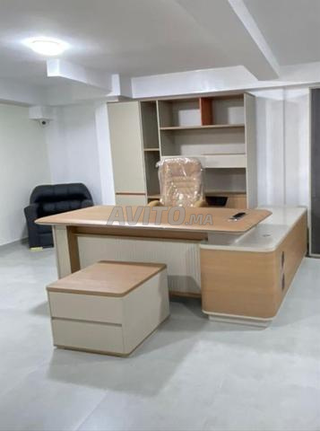 Tout pour les bureaux, les chaises et l'équipement administratif