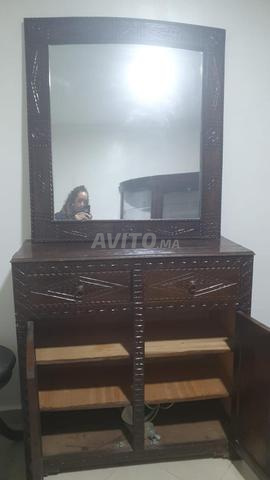 أثاث بربري من الخشب الصلب للبيع