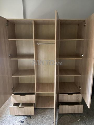 Armoire en bois de bon qualité