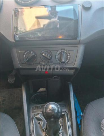 Seat Ibiza Diesel Manuelle 2017 à Tanger - 2